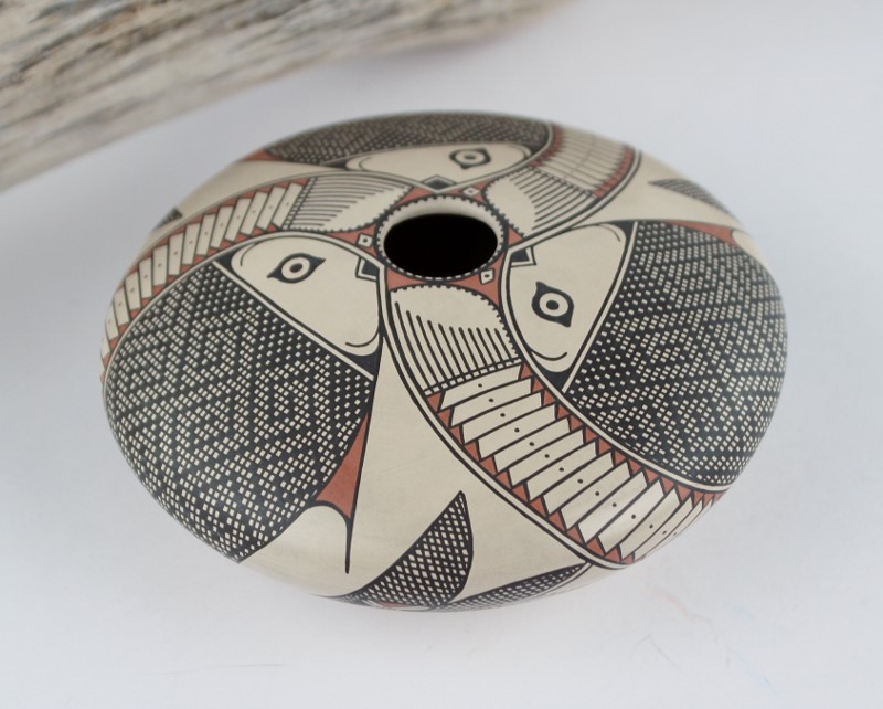 Mata Ortiz Pottery Miriham Gallegos Fish Design Cuadricula Squares Disc Shaped Seedpot